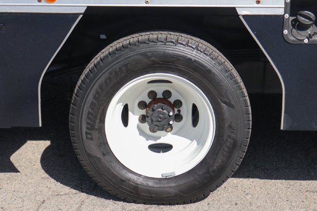 2024 Ford E-450SD Base