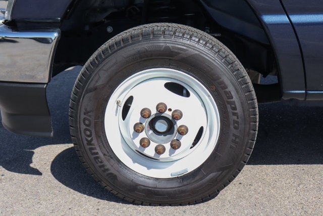 2024 Ford E-450SD Base
