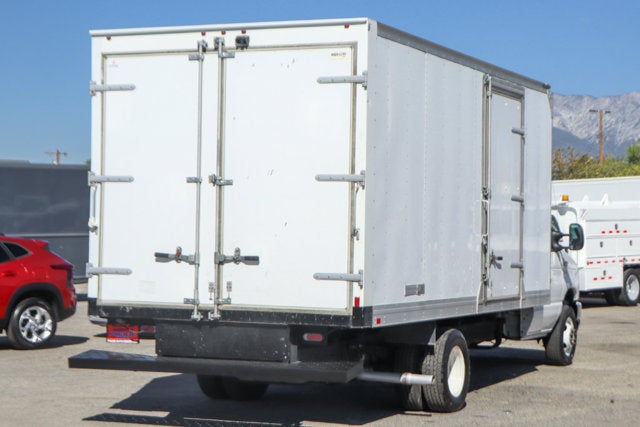 2021 Ford E-450SD Base