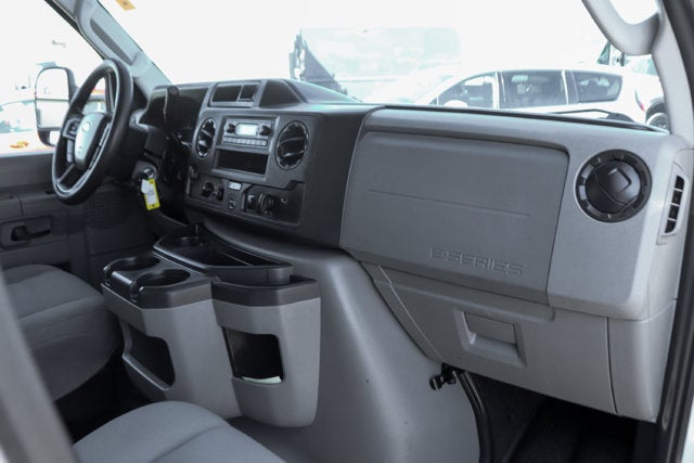 2021 Ford E-450SD Base