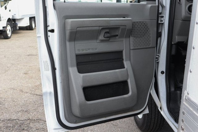 2018 Ford E-450SD Base