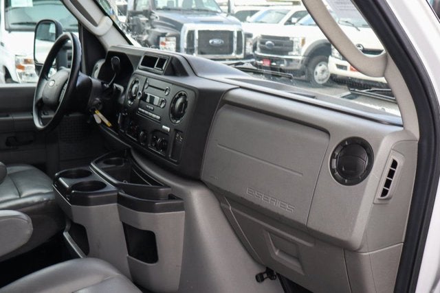 2018 Ford E-450SD Base