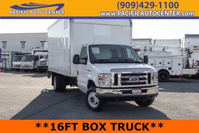2017 Ford E-450SD Base