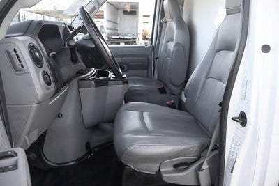 2017 Ford E-450SD Base