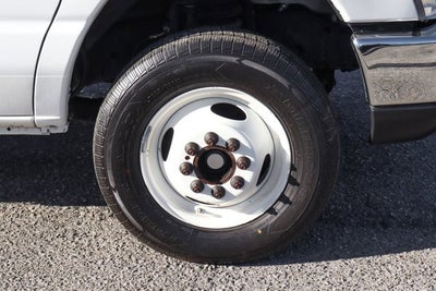 2017 Ford E-450SD Base