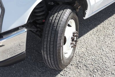 2017 Ford E-450SD Base