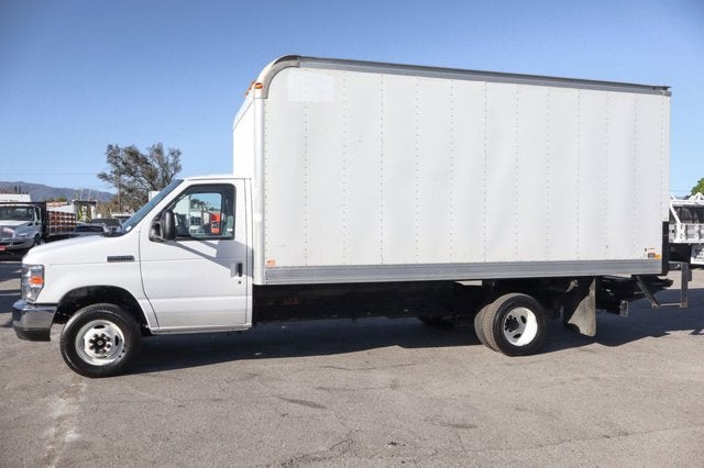 2017 Ford E-450SD Base