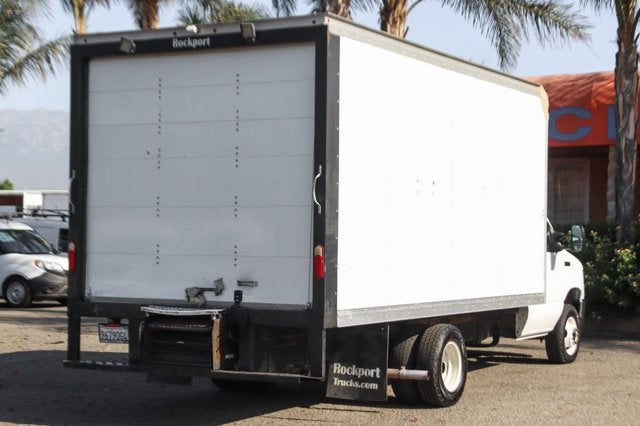 2016 Ford E-450SD Base