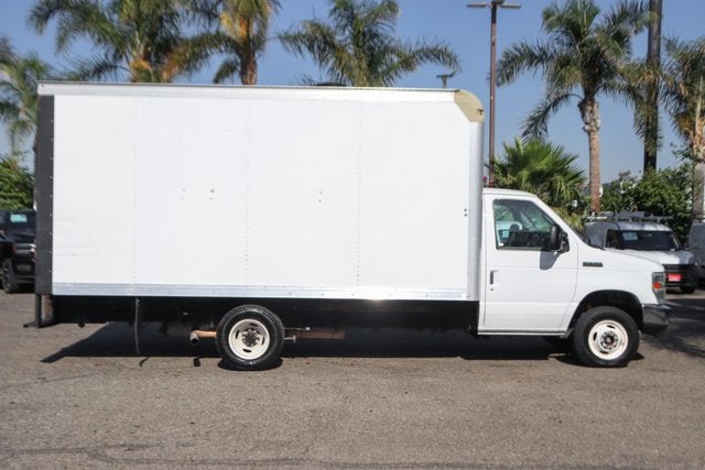 2016 Ford E-450SD Base