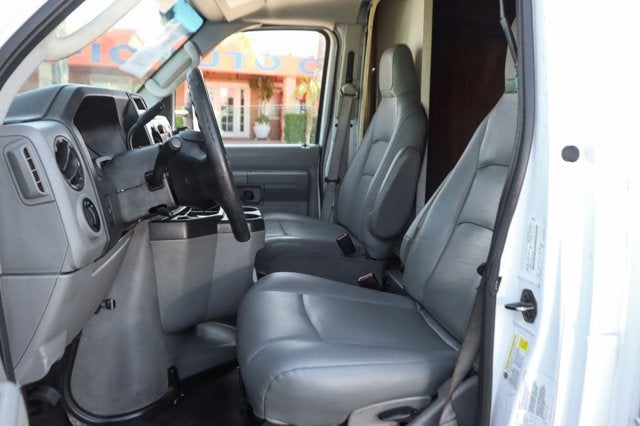 2016 Ford E-450SD Base
