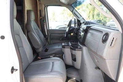 2016 Ford E-450SD Base