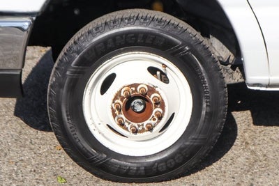 2016 Ford E-450SD Base