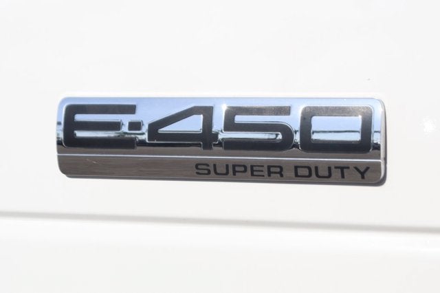 2016 Ford E-450SD Base