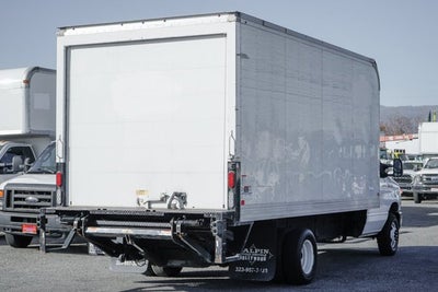 2018 Ford E-450SD Base