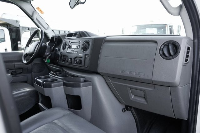 2018 Ford E-450SD Base