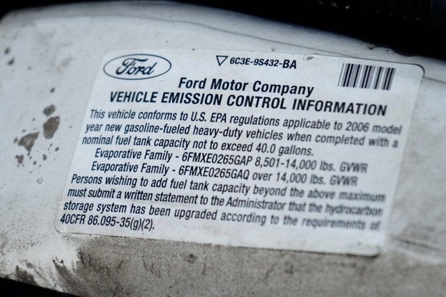 2006 Ford F-450SD XL