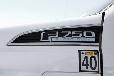 2022 Ford F-750SD Base