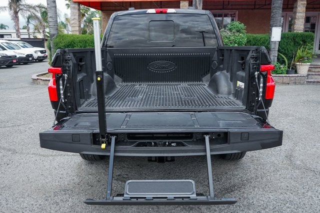 2022 Ford F-150 Lightning Lariat