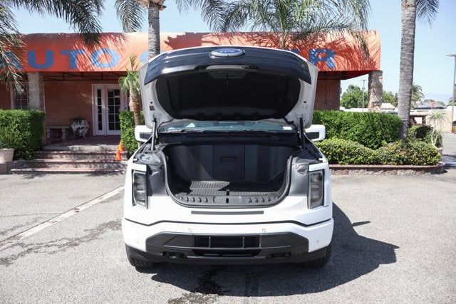 2022 Ford F-150 Lightning Platinum