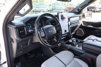 2022 Ford F-150 Lightning Platinum