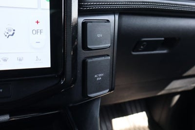 2022 Ford F-150 Lightning Platinum