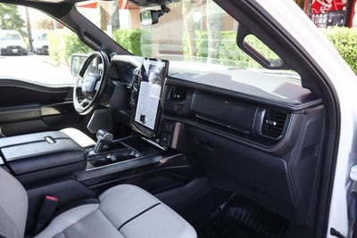 2022 Ford F-150 Lightning Platinum