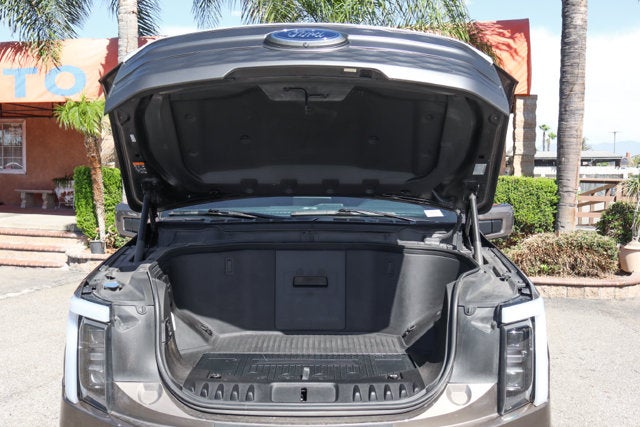 2023 Ford F-150 Lightning Lariat
