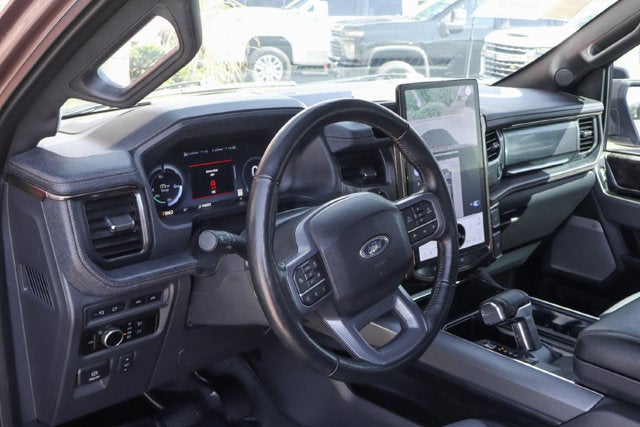 2023 Ford F-150 Lightning Lariat