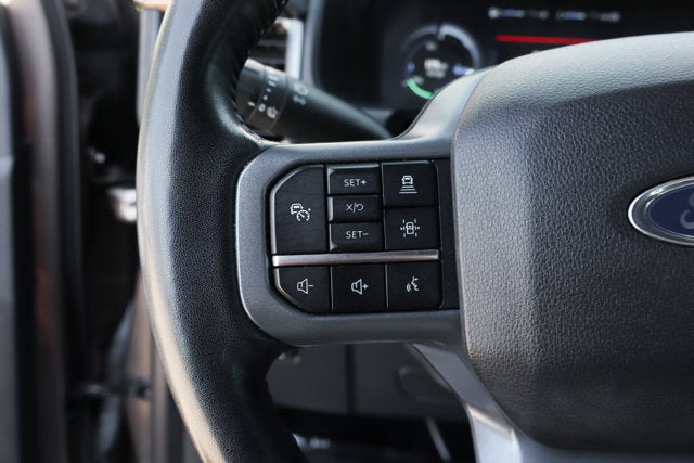 2023 Ford F-150 Lightning Lariat