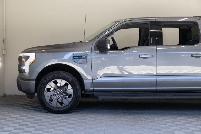 2024 Ford F-150 Lightning Flash