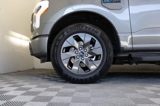 2024 Ford F-150 Lightning Flash