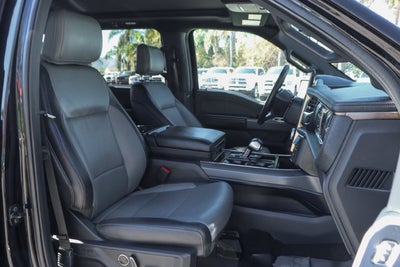 2025 Ford F-150 Lightning Lariat
