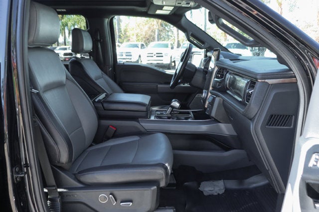 2025 Ford F-150 Lightning Lariat