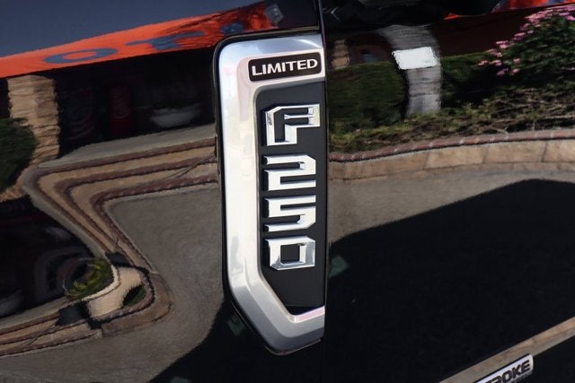 2022 Ford F-250SD Limited