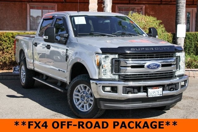2017 Ford SUPER DUTY F-250 SRW XLT
