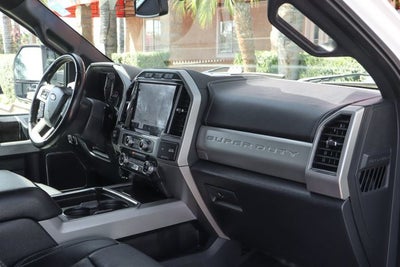 2022 Ford F-350SD Lariat