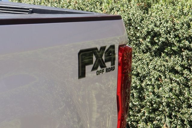 2022 Ford F-350SD Lariat