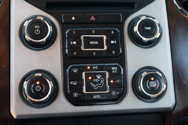 2016 Ford F-350SD Lariat