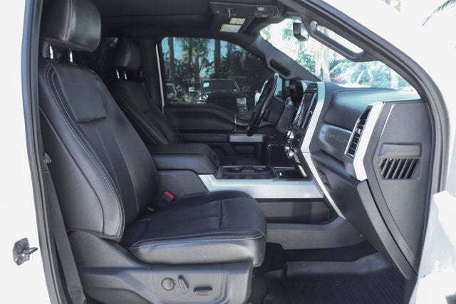 2022 Ford F-350SD Lariat