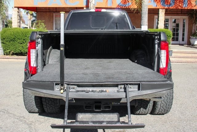 2017 Ford F-350SD Lariat