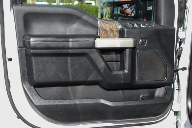 2017 Ford F-350SD Lariat
