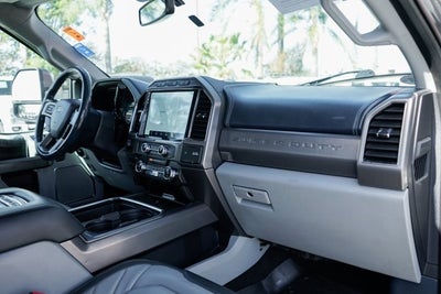 2022 Ford F-450SD Limited