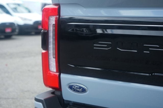 2025 Ford F-450SD Platinum
