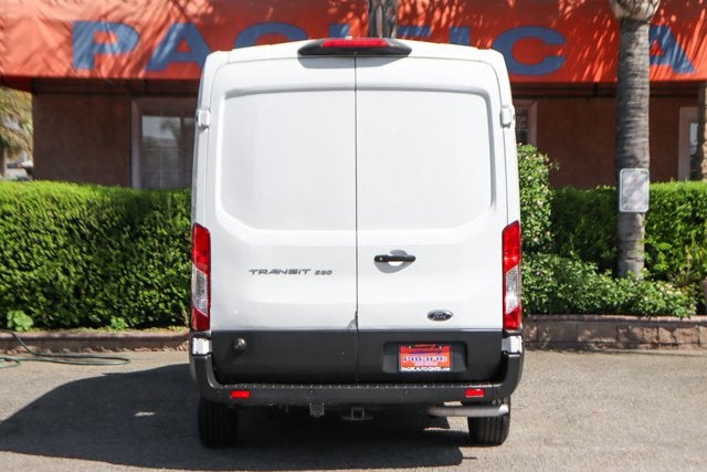 2022 Ford Transit-250 Base