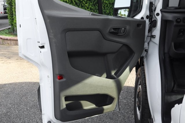 2022 Ford Transit-250 Base