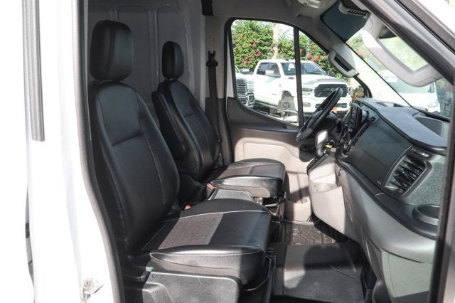 2022 Ford Transit-250 Base
