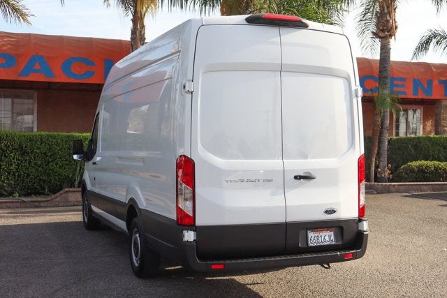 2022 Ford Transit-250 Base