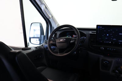 2025 Ford E-Transit Cargo Van Base