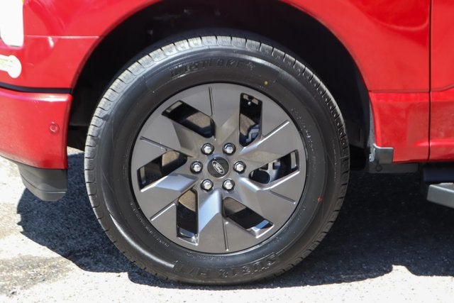 2023 Ford F-150 Lightning Lariat
