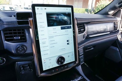 2023 Ford F-150 Lightning Lariat